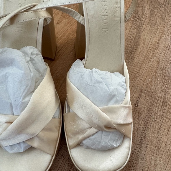 Princess Polly Everlasting Satin Platform Heels - Champagne - Picture 8 of 10